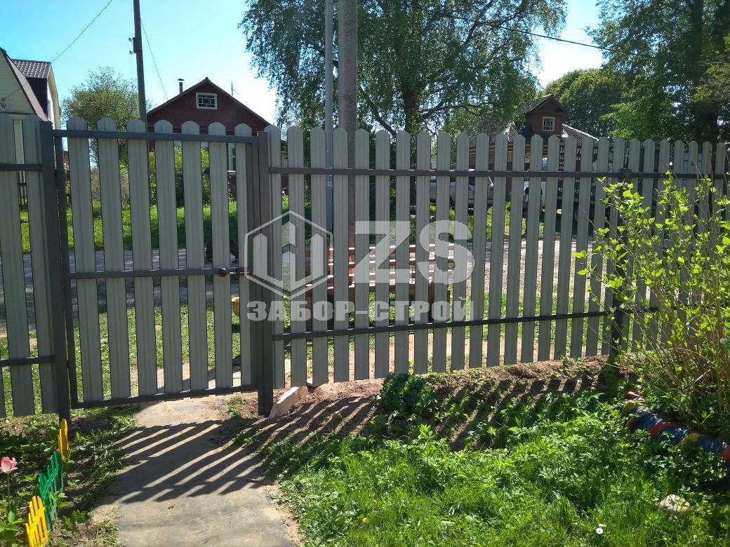 Забор из евроштакетника 280 метров Забор из евроштакетника 280 метров